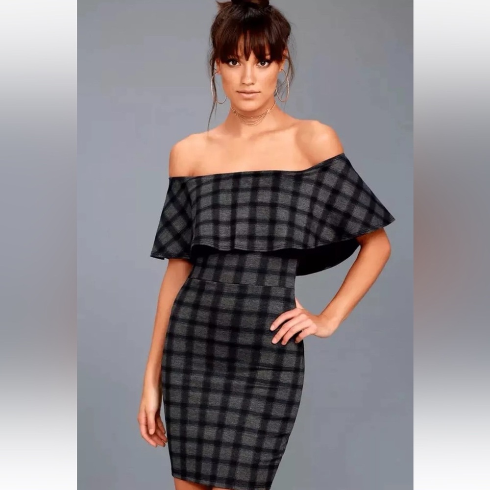 Lulu's Small Town Girl Grey Plaid Off-the-Shoulder Bodycon Dress Size Medium